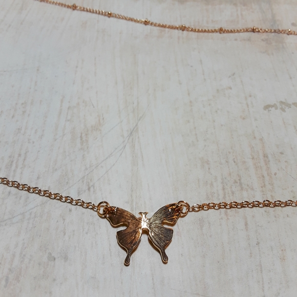 Dainty Layered Chain Butterfly Pendant Necklace - Picture 4 of 6